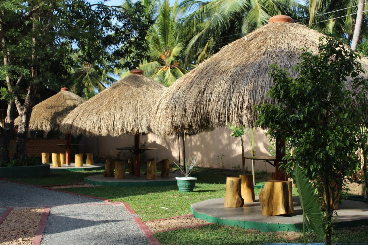 Nirmala Hotel And Restaurant Polonnaruwa Exterior photo